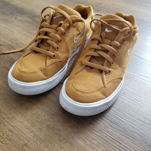 Nike Mustard Sneakers